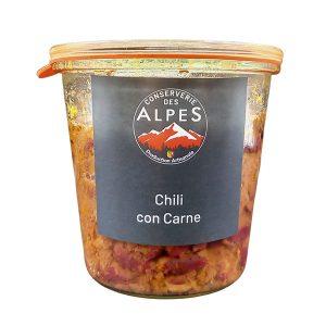 Plongez dans l'univers épicé et vibrant de notre Chili con Carne, une création audacieuse de notre conserverie artisanale. Préparé avec passion et des ingrédients de première qualité, ce plat emblématique vous transporte instantanément vers les contrées chaudes et ensoleillées du Mexique. Notre recette authentique est élaborée avec du bœuf fermier, soigneusement sélectionné pour sa tendreté et sa saveur incomparable. Associé aux haricots rouges crémeux, aux oignons caramélisés et aux épices envoûtantes, chaque bouchée de notre Chili con Carne est une explosion de goûts qui réveille vos sens. Le piment de Cayenne apporte la touche de chaleur caractéristique, tandis que l'ail et l'origan viennent sublimer les saveurs, ajoutant une dimension aromatique irrésistible. Nous utilisons un mélange d'épices traditionnel, soigneusement dosé, pour garantir une harmonie parfaite des saveurs. Notre Chili con Carne incarne le mariage parfait entre la générosité des ingrédients et l'équilibre des saveurs. Chaque bocal est préparé avec le plus grand soin, dans le respect des méthodes artisanales, pour vous offrir une expérience culinaire inégalée, digne des meilleures tables. Polyvalent et facile à préparer, notre Chili con Carne s'adapte à toutes les occasions. Que ce soit pour un repas convivial entre amis, une soirée cinéma à la maison ou même pour un déjeuner rapide, notre Chili con Carne est là pour vous régaler en un clin d'œil. En choisissant notre Chili con Carne, vous faites le choix d'un plat savoureux et équilibré, préparé avec des ingrédients de qualité et dans le respect de l'environnement. Nous nous engageons à soutenir les producteurs locaux et à promouvoir une cuisine responsable. Découvrez dès maintenant la magie du Chili con Carne de notre conserverie artisanale et laissez-vous emporter par cette explosion de saveurs. Offrez-vous un voyage culinaire vers le Mexique, sans quitter votre table. Commandez dès maintenant notre Chili con Carne et laissez-vous séduire par ce délice épicé. Ajoutez une touche de piquant et de convivialité à vos repas, et créez des moments inoubliables en partageant ce trésor culinaire avec vos proches. Ne manquez pas l'occasion de savourer notre Chili con Carne, véritable ambassadeur de la cuisine mexicaine, et découvrez pourquoi il est devenu un classique apprécié dans le monde entier. Faites de votre assiette un festival de saveurs et laissez-vous emporter par cette explosion gustative qui ravira vos papilles.