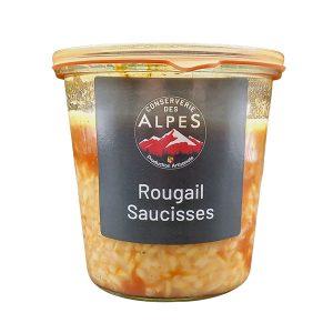 Découvrez la fusion envoûtante des saveurs de notre Rougail Saucisses, une création sensationnelle de notre conserverie artisanale. Préparé avec des ingrédients de première qualité, ce plat emblématique de la cuisine réunionnaise vous transporte instantanément vers des contrées exotiques et ensoleillées. Notre recette traditionnelle met en vedette des saucisses de porc fermier, sélectionnées avec soin pour leur qualité supérieure. Ces saucisses, sans sel nitrité, sont un délice pour les papilles, offrant une saveur riche et authentique. Associées au riz IGP de Camargue, elles créent une harmonie parfaite entre les textures et les goûts. Le sel de Guérande, issu des marais salants de la région, apporte une touche subtile qui rehausse les saveurs et permet de sublimer chaque ingrédient. La pulpe de tomates, les oignons, le piment fort et le gingembre s'entrelacent pour créer une symphonie de saveurs exquises qui éveilleront vos sens. Notre Rougail Saucisses incarne la rencontre parfaite entre la générosité des ingrédients et l'équilibre des saveurs. Chaque bocal est préparé avec minutie, dans le respect des méthodes artisanales, pour vous offrir une expérience gustative inoubliable, digne des plus grands festins. Polyvalent et facile à préparer, notre Rougail Saucisses est idéal pour toutes les occasions. Que ce soit pour un dîner convivial entre amis ou pour une escapade culinaire dans les îles, notre plat vous transporte au cœur de la Réunion en un instant. En choisissant notre Rougail Saucisses, vous optez pour un plat savoureux et authentique, préparé avec des ingrédients de qualité et dans le respect de l'environnement. Nous nous engageons à soutenir les producteurs locaux et à promouvoir une cuisine responsable. Découvrez dès maintenant la magie du Rougail Saucisses de notre conserverie artisanale et laissez-vous emporter par cette explosion de saveurs exotiques. Offrez-vous un voyage culinaire vers la Réunion, sans quitter votre cuisine. Commandez dès maintenant notre Rougail Saucisses et laissez-vous séduire par cette délicieuse rencontre entre les traditions réunionnaises et le savoir-faire artisanal. Ajoutez une touche d'exotisme et de convivialité à vos repas, et créez des moments inoubliables en partageant ce trésor culinaire avec vos proches. Ne manquez pas l'occasion de savourer notre Rougail Saucisses, véritable explosion de saveurs et d'épices. Faites de votre assiette un véritable festival culinaire et laissez-vous emporter par cette expérience gustative qui vous transportera vers des horizons lointains.